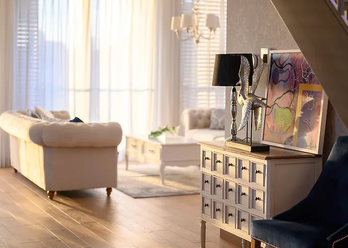 Exclusive Marina Aparthotel 4*