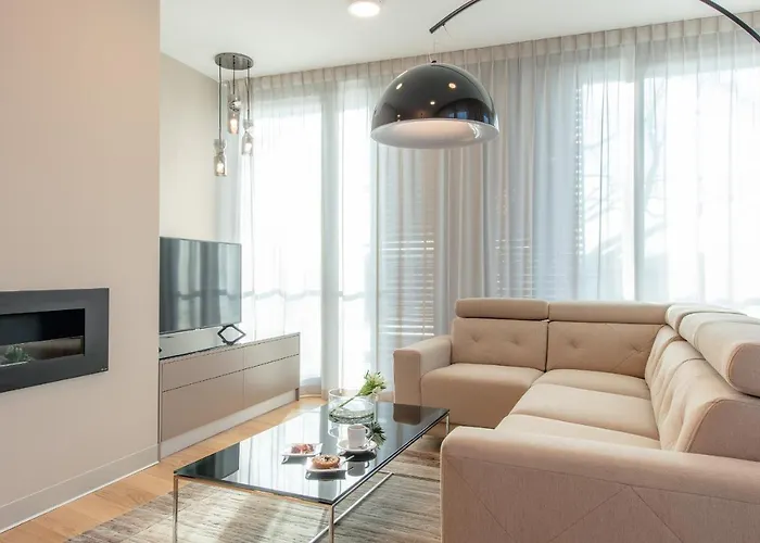 Exclusive Marina Aparthotel 4*