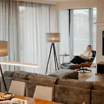 Exclusive Marina Apartahotel Breslavia