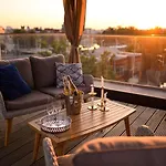 Exclusive Marina Apartahotel