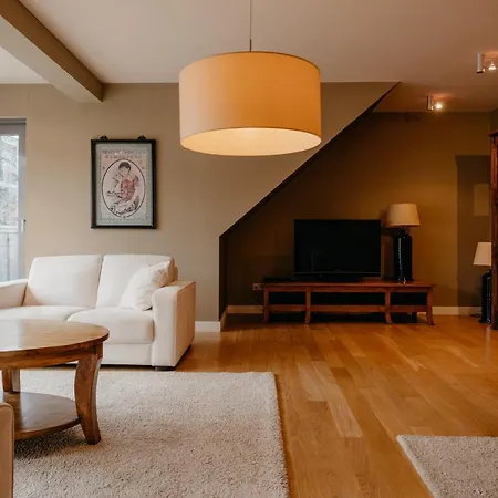 Exclusive Marina Breslau