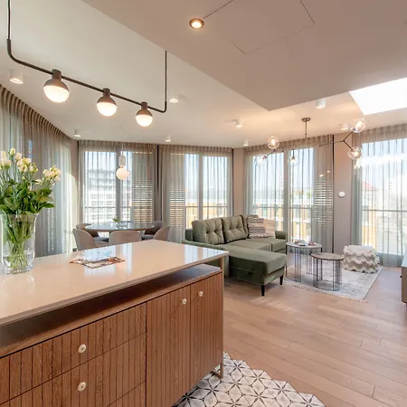 Exclusive Marina Aparthotel