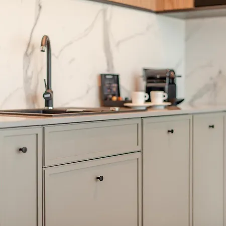 Exclusive Marina Aparthotel