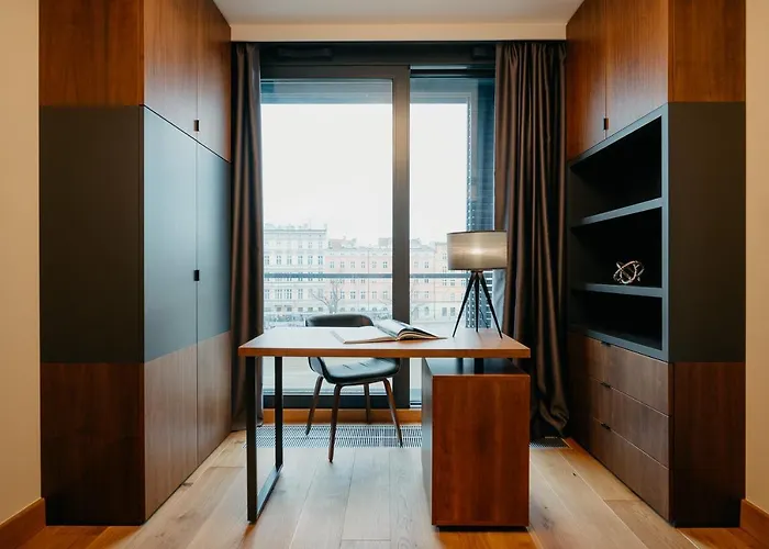 Exclusive Marina Aparthotel 4*